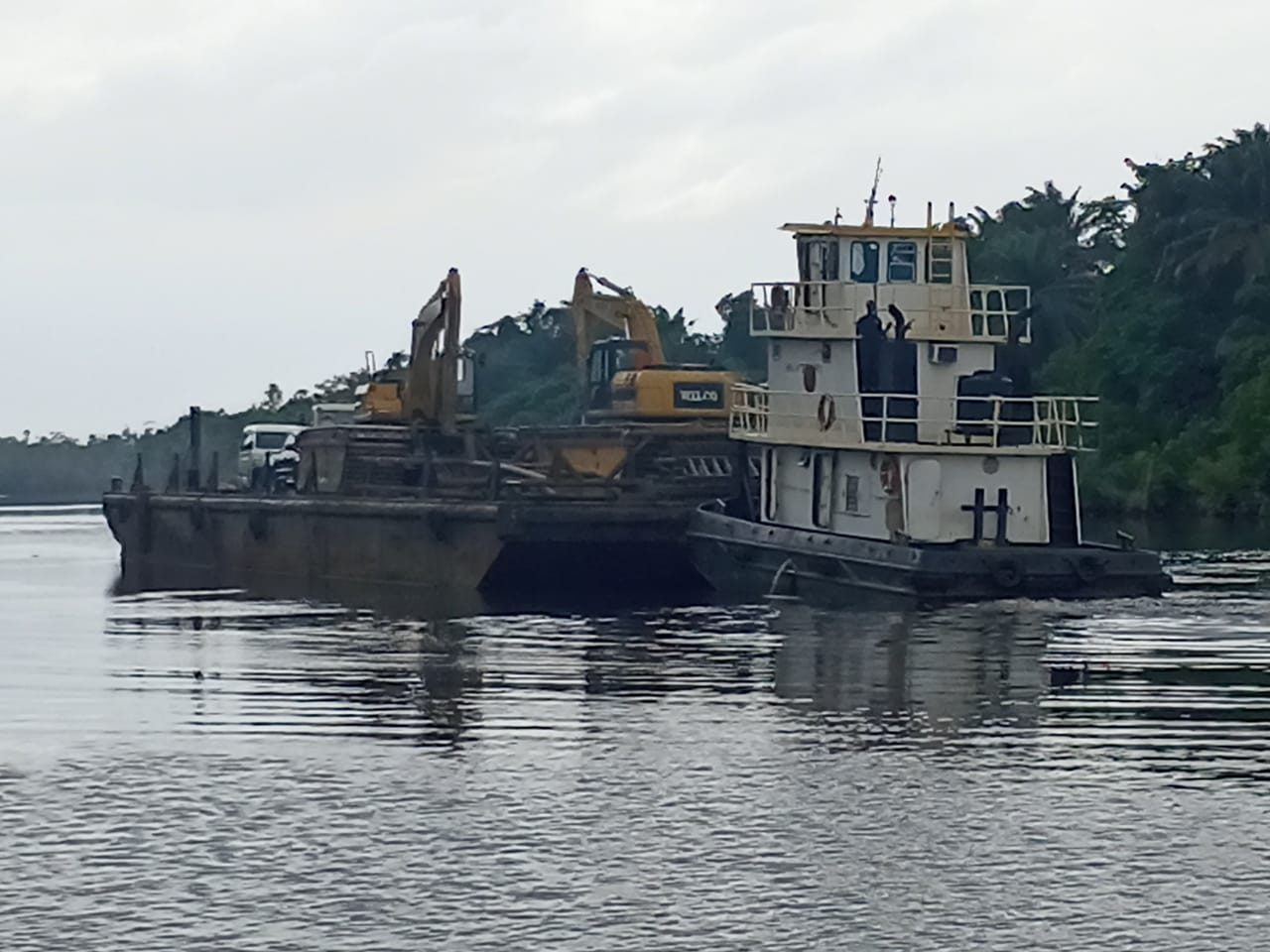 Supply of Swamp Buggy, Tugboat, Barge & Lowbed to Houston Engineering & Marine Services Ltd
